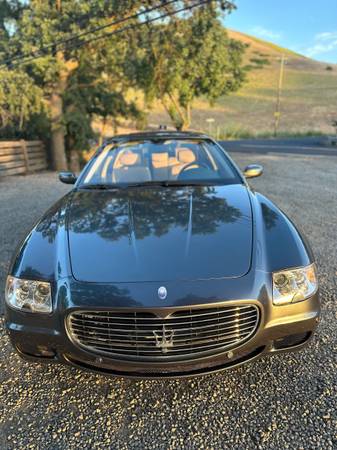 2005 Maserati Quattroporte - Mantenida con cariño, color GRIS PÁLIDO RARO, pocos kilómetros - $12,900 (Danville)63469885008899122
