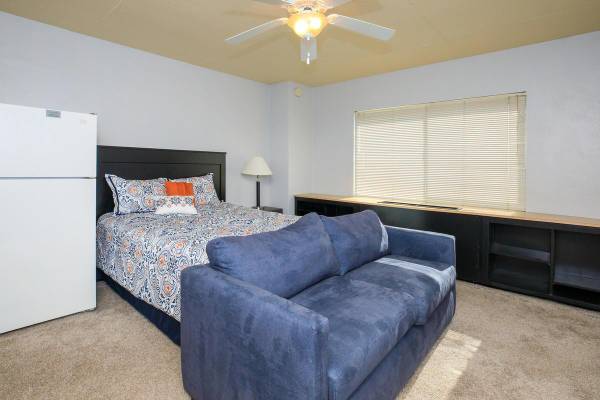 $699 / 385ft2 - A poca distancia a pie de la Universidad Creighton, persianas incluidas (Downtown Omaha)63681605815553123