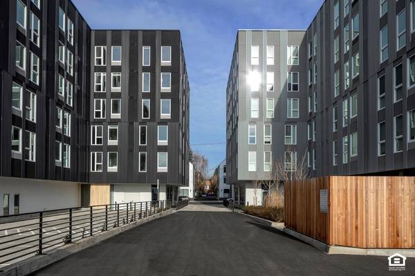 $1,640 / 545ft2 - MAX Light Rail Located One Block Away, Quartz Countertops (Overlook)64038877765890123