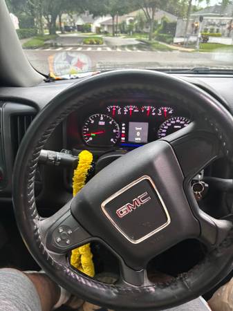 2015 GMC - $11,50063443528753923123