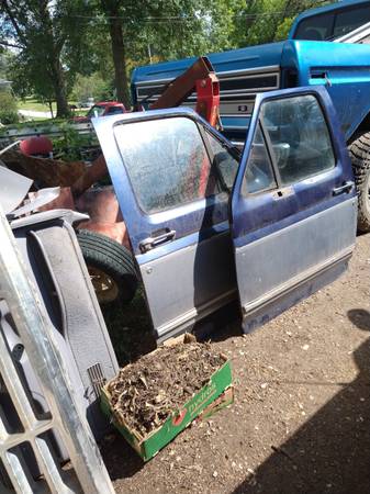 Parting out a 1994 F150 supercab 4x4 short box 1