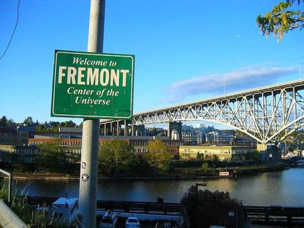 $3,615 / 2br - 970ft2 - Composting Station, Recycling, Soaking Tub (620 North 34th Street, Seattle, WA)63852482009345122