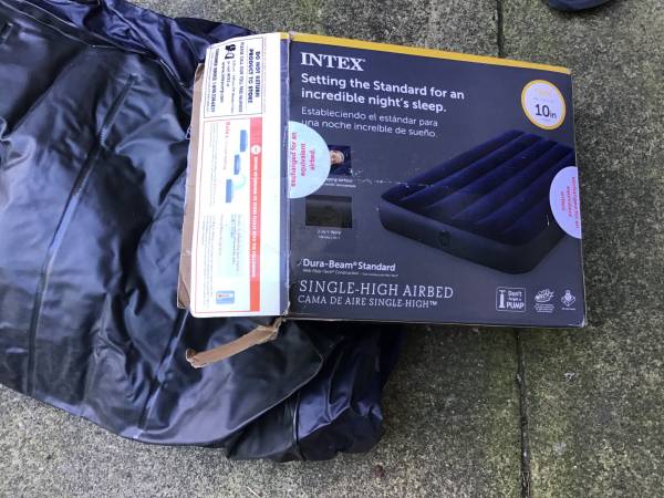 2 twin “Intex”airbed, each $20 1