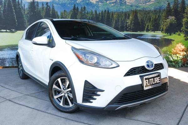2018 Toyota Prius c Two hatchback Super White - $16,995 (CALL 323-380-1127 FOR AVAILABILITY)63615861514881122