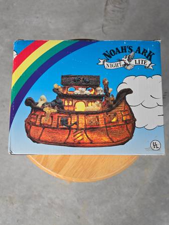 Noah's Ark night lite 1