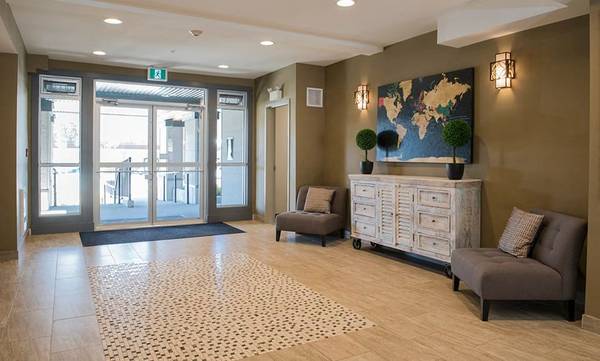 Window Coverings, Situated in Nanaimo!, 1/BD 5