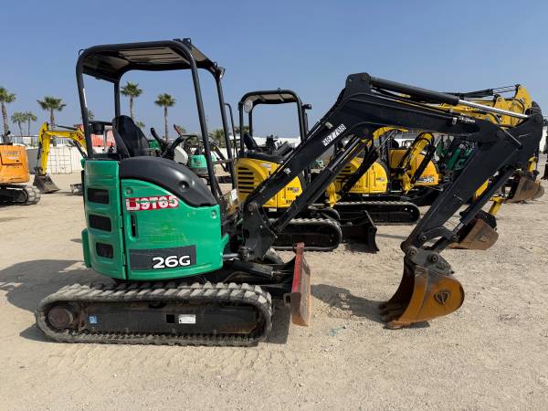 2017 John Deere 26G mini excavator 1