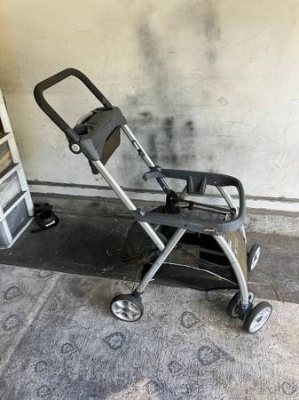 Chicco KeyFit Stroller (11-24) 1