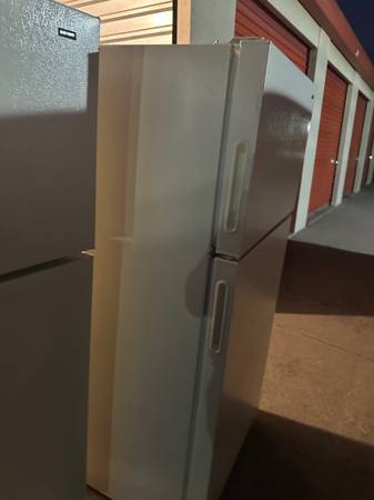 2 Hotpoint refrigerador 1