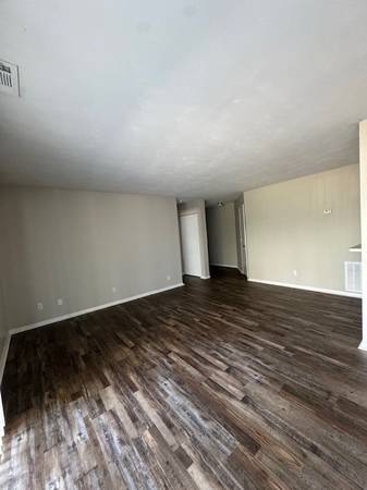 $1,499 / 2br - 1000ft2 - Straight Walk-In  -  2Bed / 2Bath (Kingsport, TN)63683013360385121