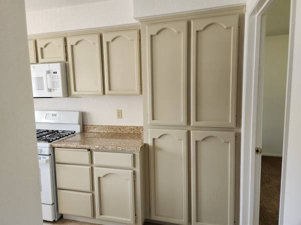 $1,835 / 2br - 1000ft2 - Downstairs two bedroom (Hilltop Drive)63972530819458124