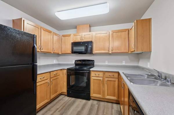 $1,199 / 1br - 1bd 1ba, Sala Comunitaria, ¡Ubicado en Shoreline! (1140 N 192nd St, Shoreline, WA)63808059289603124