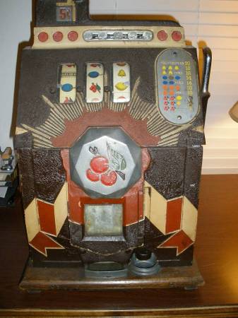 Wanted: Old Slot Machine 1