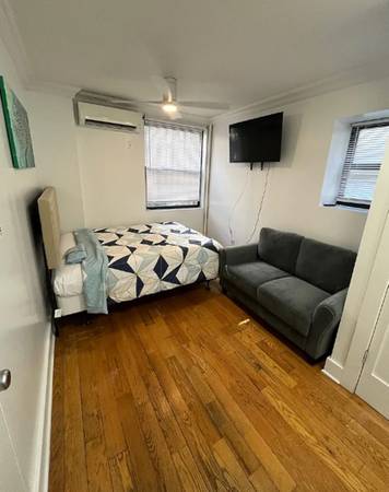 Spacious studio private space 1