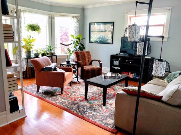 $3800.00 / 2br - 1250ft2 - Beautiful Spacious Apartment in Classic Home63884889788035120