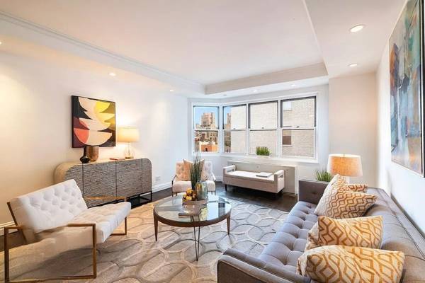 Spacious one-bedroom 10-minute walk from Sutton Place 1