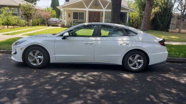 2021 HYUNDAI SONATA  !!! BLANCO, BAJA CANTIDAD DE KILÓMETROS **TÍTULO LIMPIO** - $16,500 (Marina del ray)63623804712193121