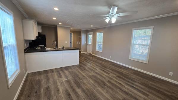 $1,299 / 2br - ✨ Acogida casa de 2 dormitorios y 2 baños en alquiler – ¡Solo $1299/mes! 🏡 (Ooltewah)63993219821827121