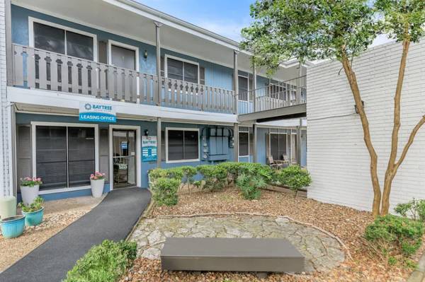 $1199.00 / 2br - 962ft2 - Baytree Apartments on Ocean Drive64036542717441120