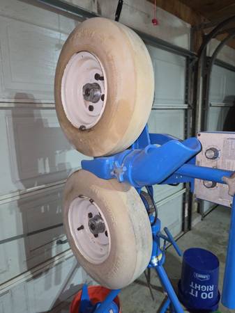 Jugs pitching machine 1