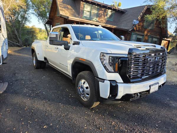 2025 GMC Sierra 3500HD Ultimate 4X4 - $110,000 (Dublín / Pleasanton / Livermore)63499104045825124