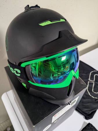 Two Ruroc RG1-DX Ski/Snowboard Helmets with MagLoc Goggles