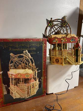 Ferris Wheel Working Musical with authentic calliope music 1