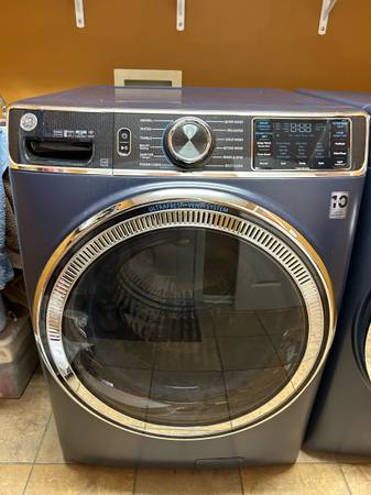 GE Front Load Washer 1