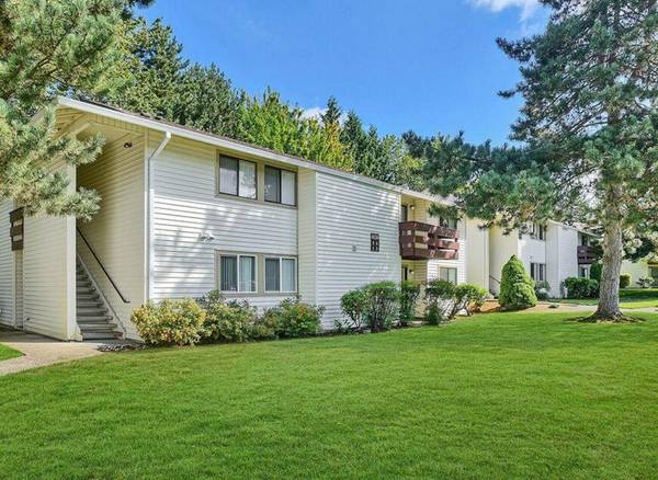 $1,545 / 2br - ESPECIAL - $500 DE DESCUENTO - Cerca de 600+ Acres de Senderos para Bicicletas y Recreación (Powell Butte)63867269422721124