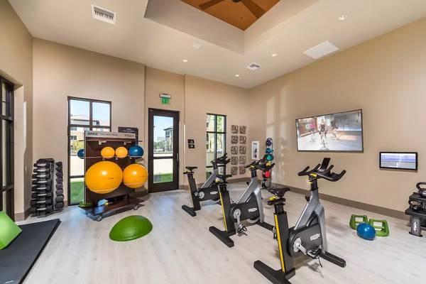 $2,876 / 2br - 1031ft2 - Spacious, comfortable 1031 Sq Ft 2 bed, 2 bath! Now showing! (Camarillo)63800496656259122