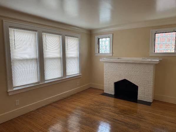 $900 / 1br - Amplio adosado de una habitación con ocupación inmediata - $1000 de descuento (Taylor)63926724659842123