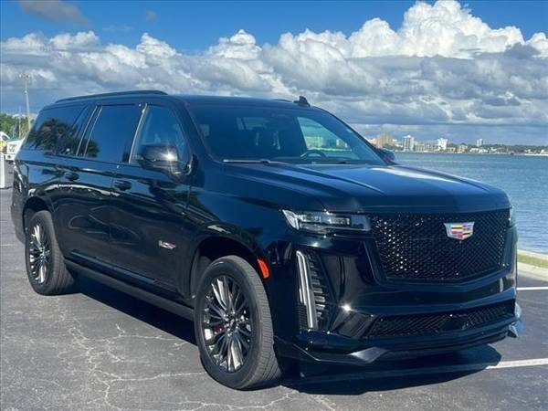 2023 Cadillac Escalade ESV V-Series photo 4