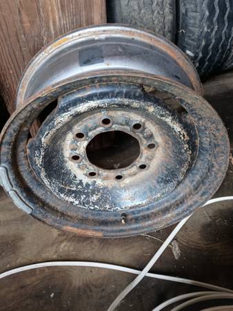 8 lug wheel for Chevrolet trucks 1988 to 1998 2500 series 3/4 ton 1