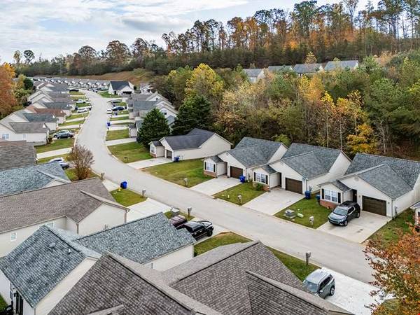 $2,095 / 3br - 1350ft2 - 🌴🌴¡Escapa de la jungla de la vida en apartamentos!-🐯 Casas de 3 habitaciones y 2 baños en Hardin Valley!🌴 (The Residences at Devanshire-Knoxville, TN)63815695281667121