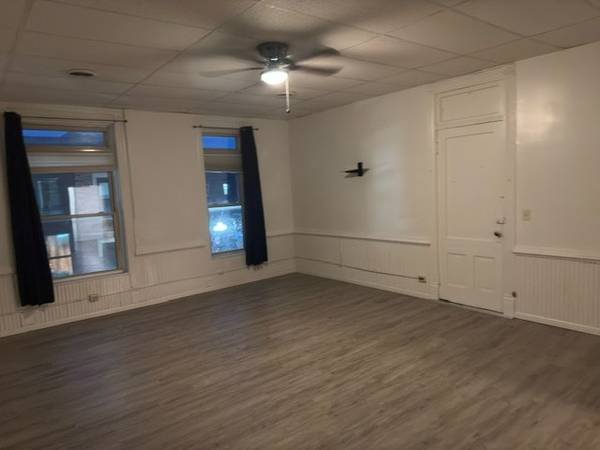 $350,000 / 8br - 121 / 123 E Center Street (LeRoy)63700527597825121