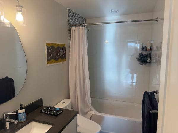 $2,600 / 1br - Habitación principal impresionante en Mission (barrio Mission)63870647934595122