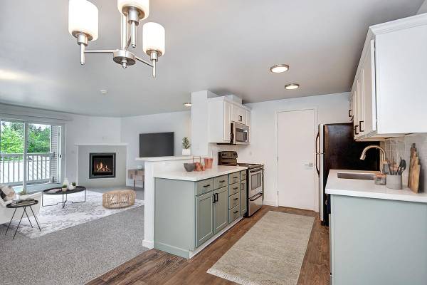 $1,722 / 2br - 912ft2 - EV Charging Stations, Playground, Vaulted Ceilings63850637929089120