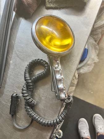 12 V corded spotlight 1