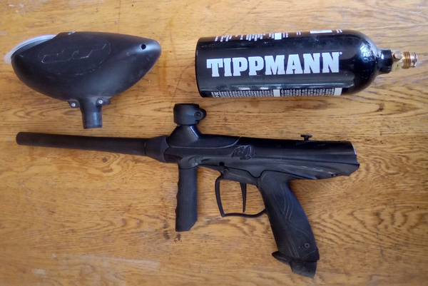 Vintage Tippmann Gryphon Paintball Gun 1