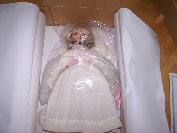 Trisha Romance Patient Angel Doll "Tanya" - New In Box w/COA 1