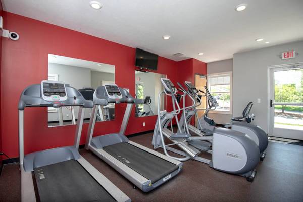 $1,670 / 3br - 1365ft2 - Where Memories Begin: Secure Your Space Now! (Omaha - Northwest Omaha)63681732741761120