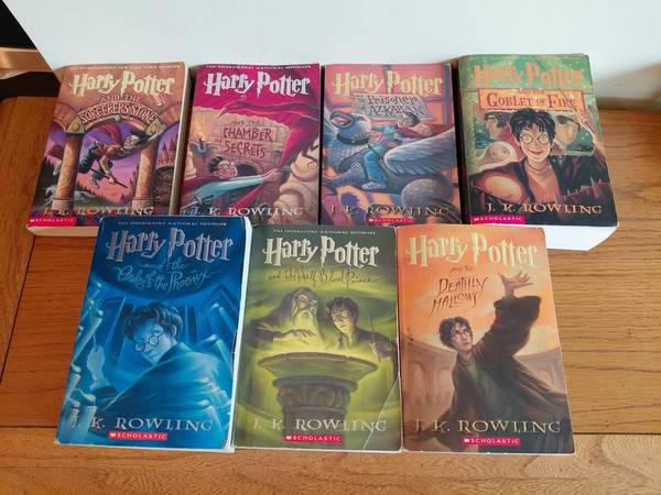Harry Potter Complete 7-Book Paperback Set – J.K. Rowling 1