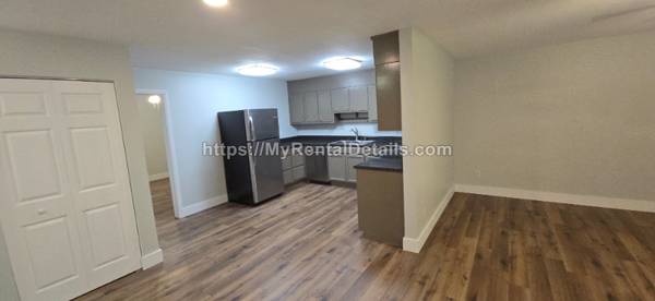 $2000.00 / 2br - 1115ft2 - 2 BR 2 Bath with Office (or 3rd Bedroom) Secluded but walkable to Shop64029375756545124