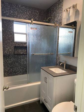 $650 *Habitación privada buscando persona responsable* (Ft Lauderdale)64049278720642123