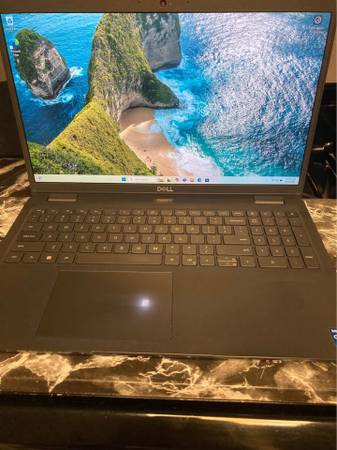 Dell Latitude 3520 (i7-1165G7) - computers - by owner