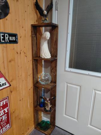 Corner shelf 1