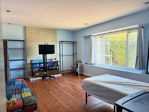 $580 / 1br - BEAUTIFUL MASTER BEDROOM NEAR GREAT MALL MILPITAS (milpitas)63657964516353124
