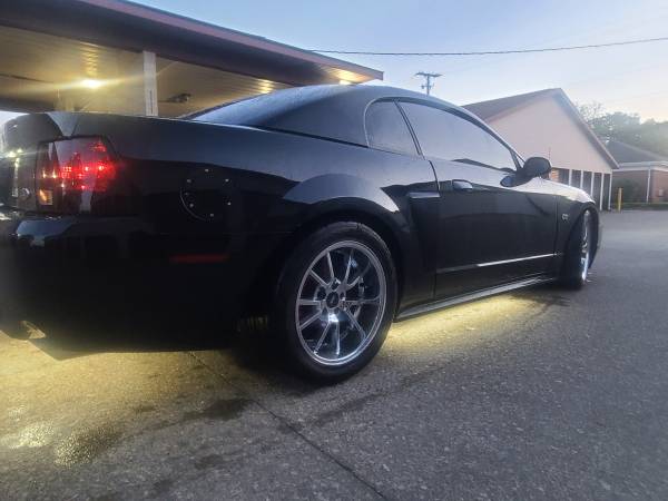 2002 mustang gt new edge limpio - $12,000 (Newark, Ohio)63469769524227123