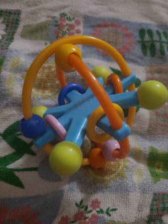 Manhattan baby toy 1