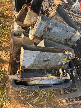 37 xl galvanized feeders 1